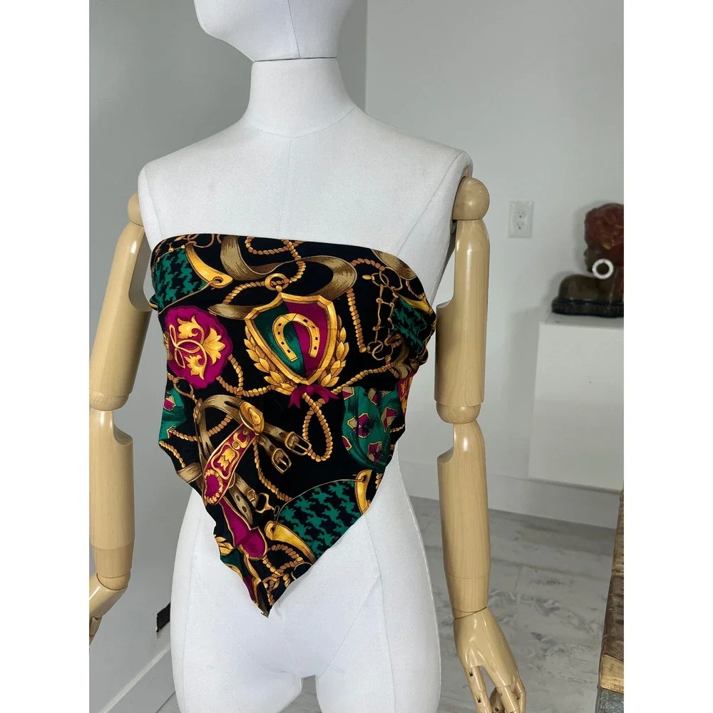 Equestrian Triangle Scarf‎